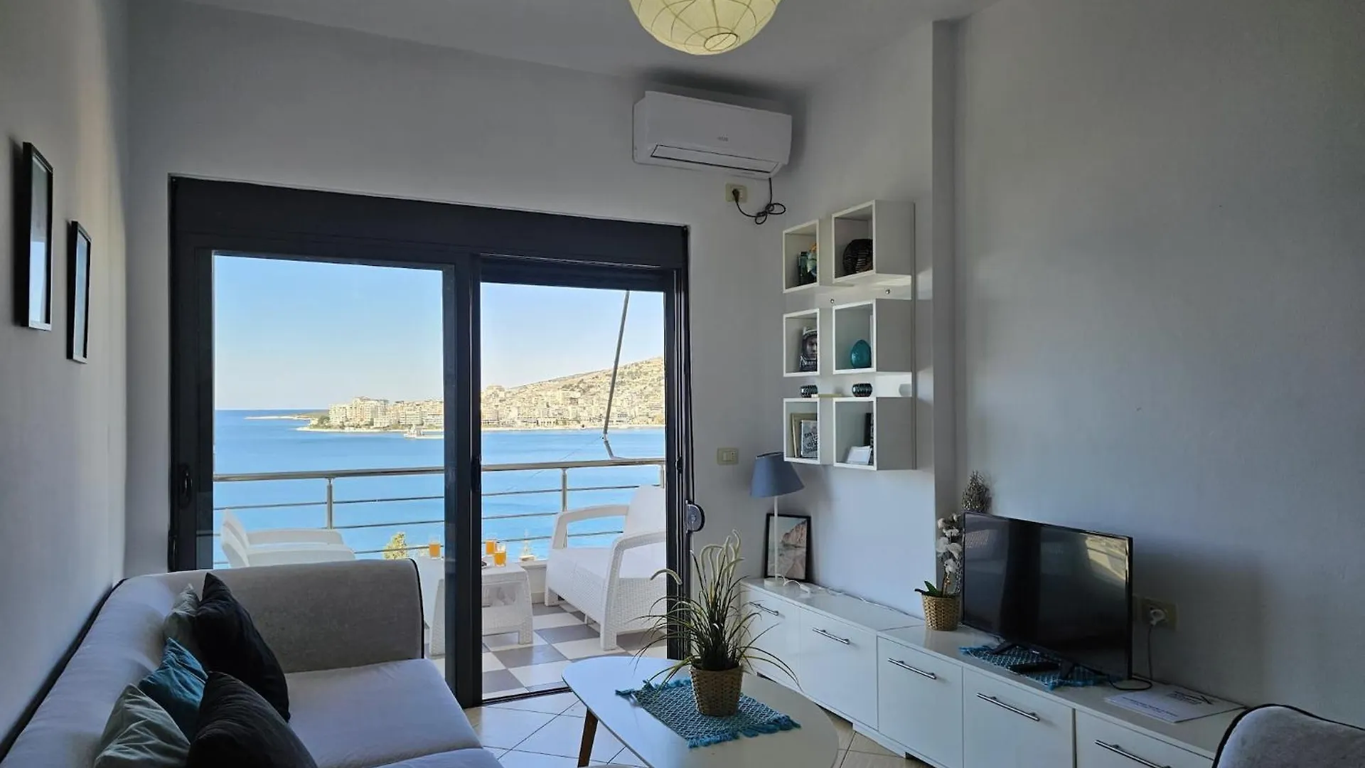 Upscale Comfort By The Ionian Sarandë Apartamento